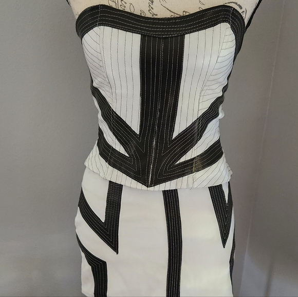 L'IPASSE Other - Vintage L'IPASSE NY LEATHER CONTRAST LINES 2 PIECE SET CORSET TOP &MINI SKIRT S